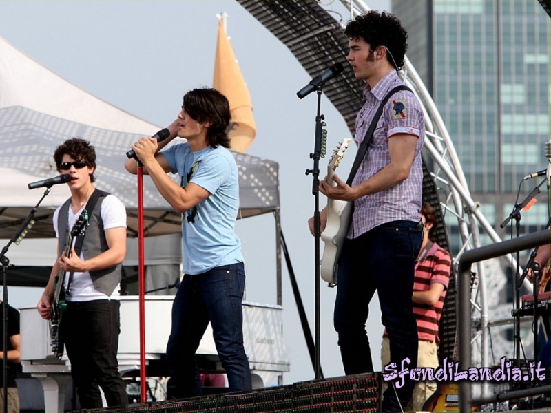 Jonas Brothers Live
