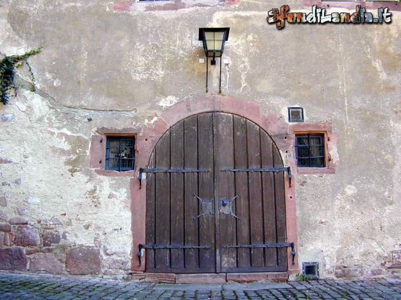 Portone