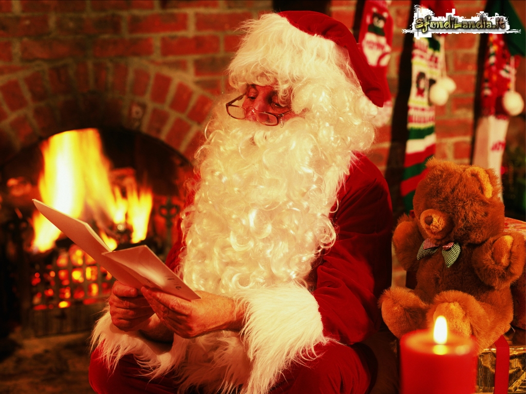 Babbo Natale X Desktop.Sfondilandia It Sfondo Gratis Di Caro Babbo Natale Per Desktop Smartphone Android E Iphone In Risoluzione 1024x768