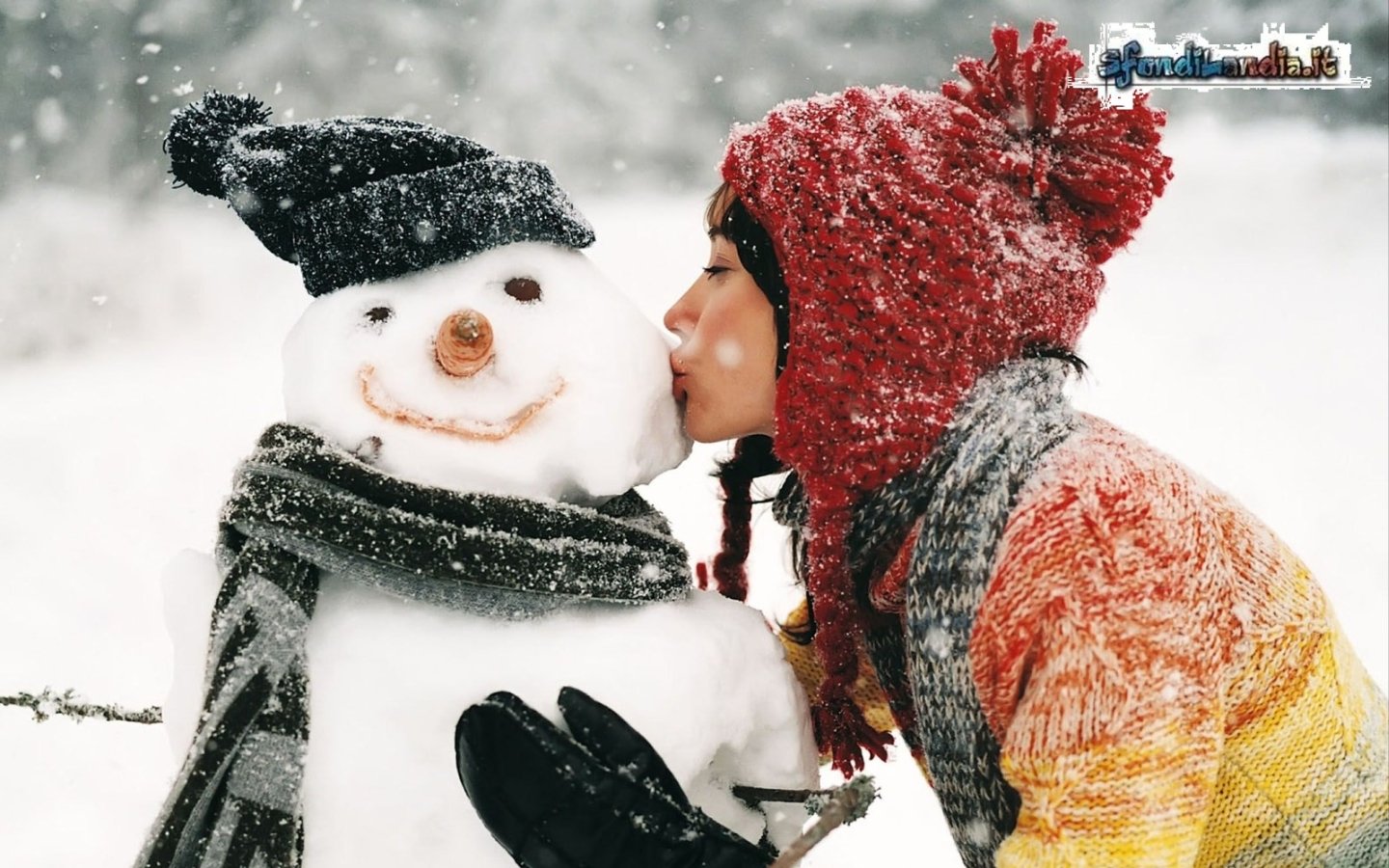 Snowman Kissed