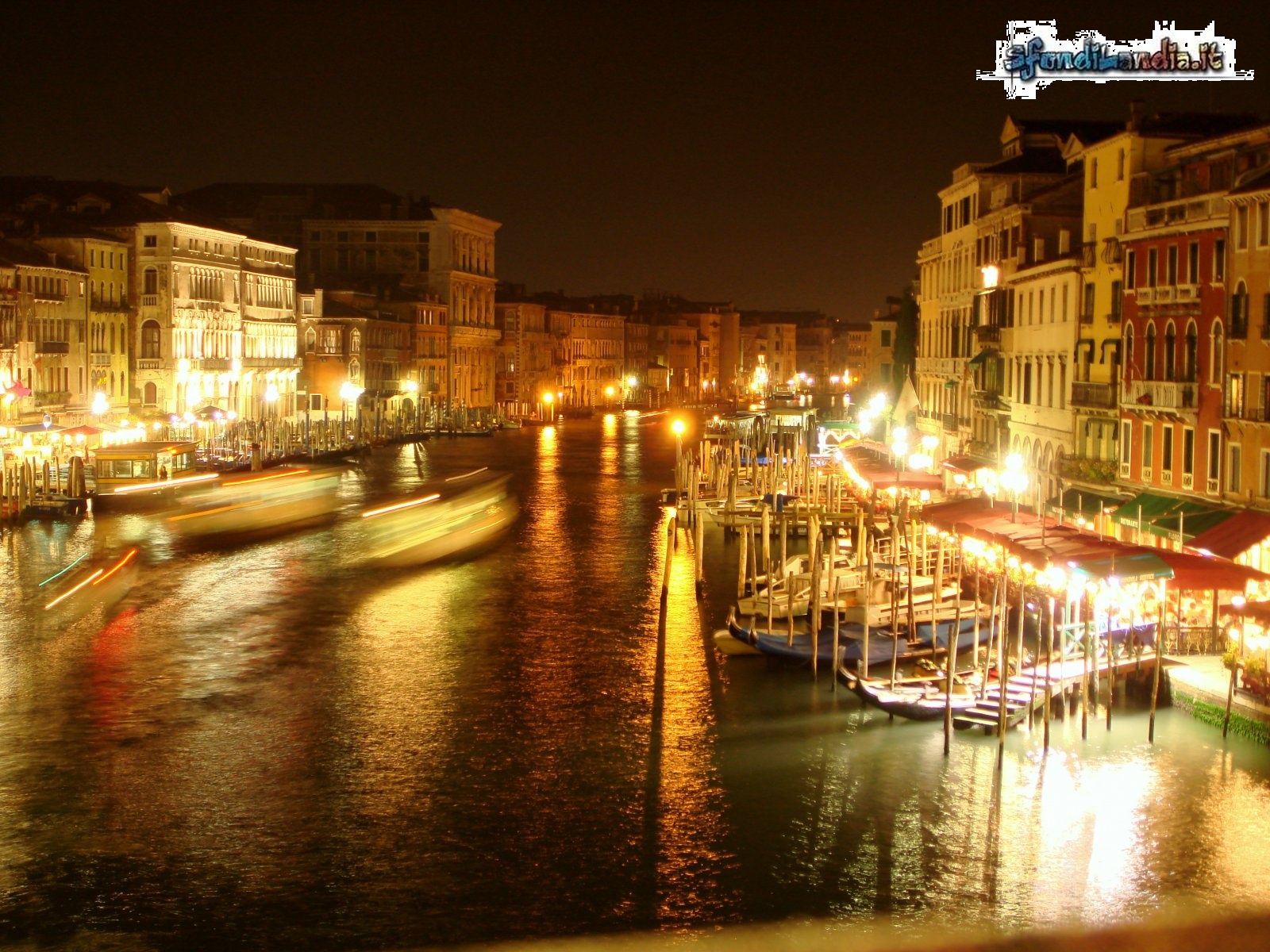 Venezia in notturna