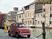 Sfondo: Fiat 500 rossa