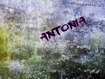 Sfondo: Antonia