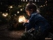 Sfondo: LittleGirlAndFireflies